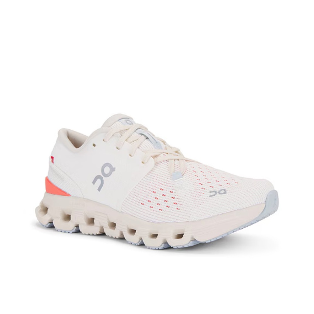 On Cloud X 4 Sneaker in Ivory & Salmon - Women’s Size 7.5
